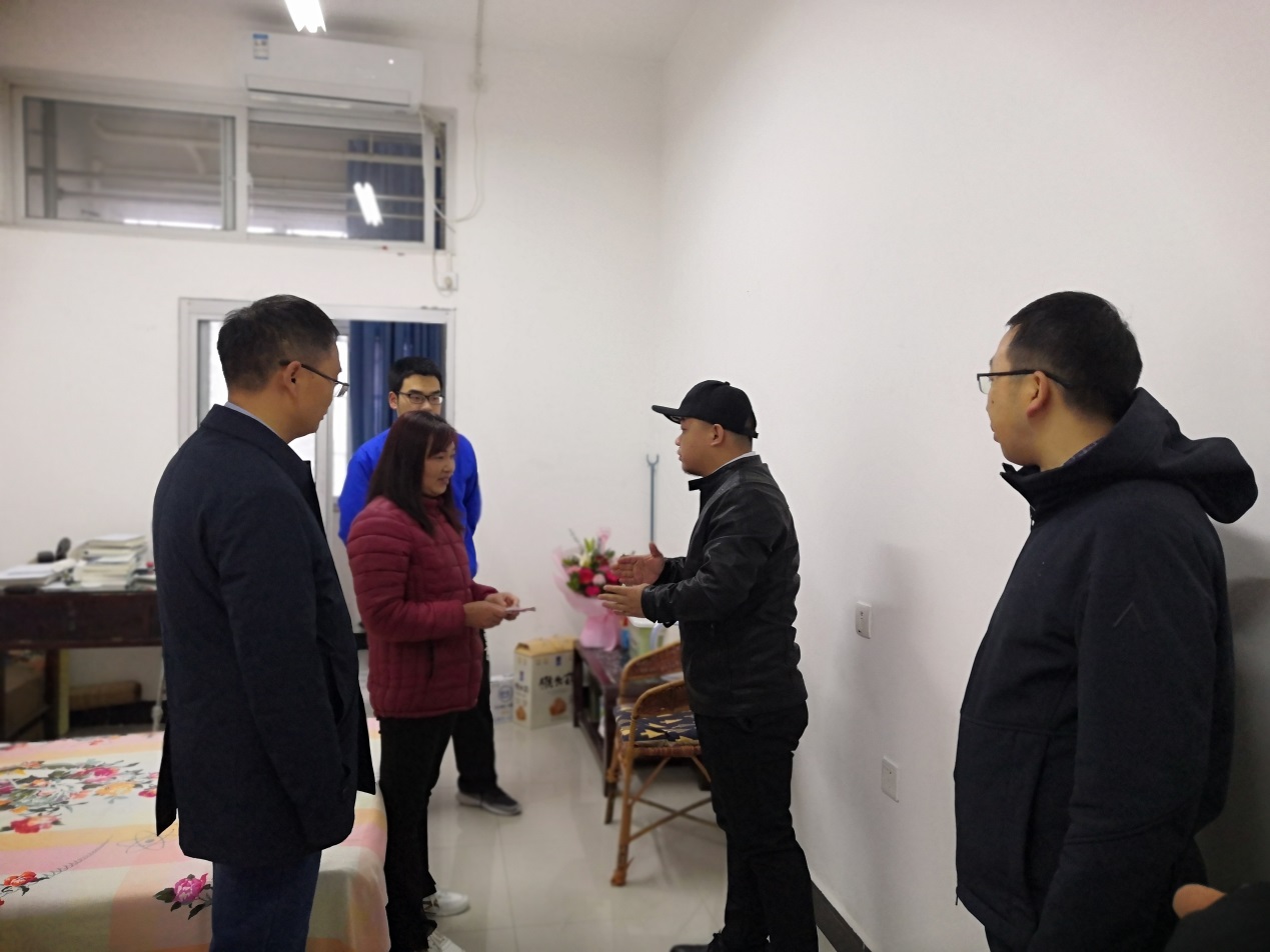 说明: c:\users\admin\desktop\2020级​365英国上市公司工作\20级​365英国上市公司  撰写新闻稿  2020.10.3-\qq图片20201129211239.jpg