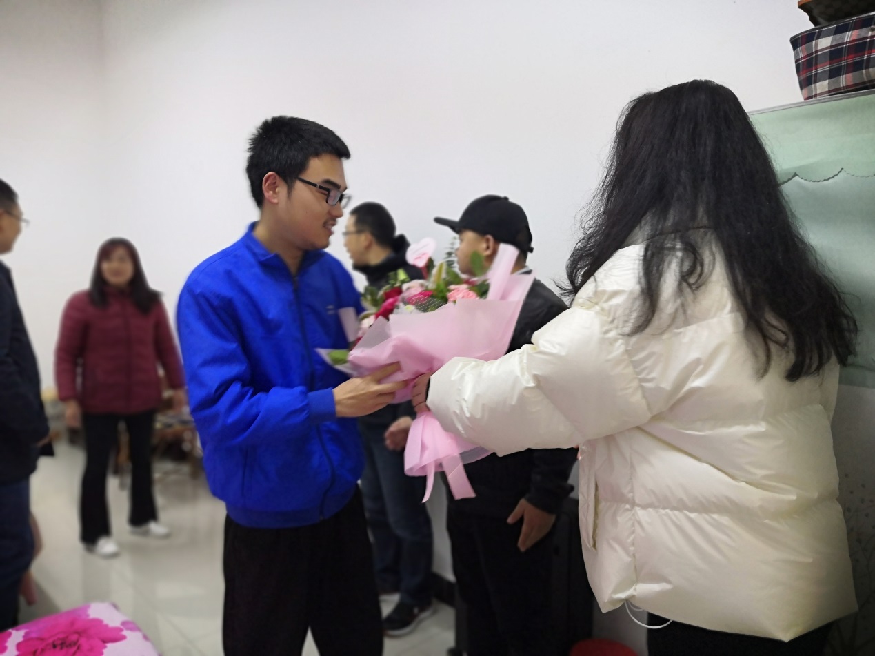 说明: C:\Users\admin\Desktop\2020级​365英国上市公司工作\20级​365英国上市公司  撰写新闻稿  2020.10.3-\QQ图片20201129193804.jpg